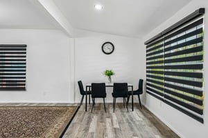 N Branch Ave-S1706-014.jpg