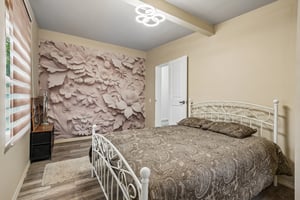 N Branch Ave-S1706-035.jpg