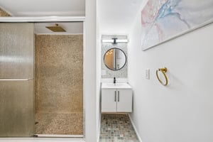 N Branch Ave-S1706-048.jpg