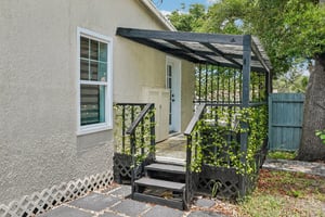 N Branch Ave-S1706-050.jpg