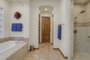 Photo 31