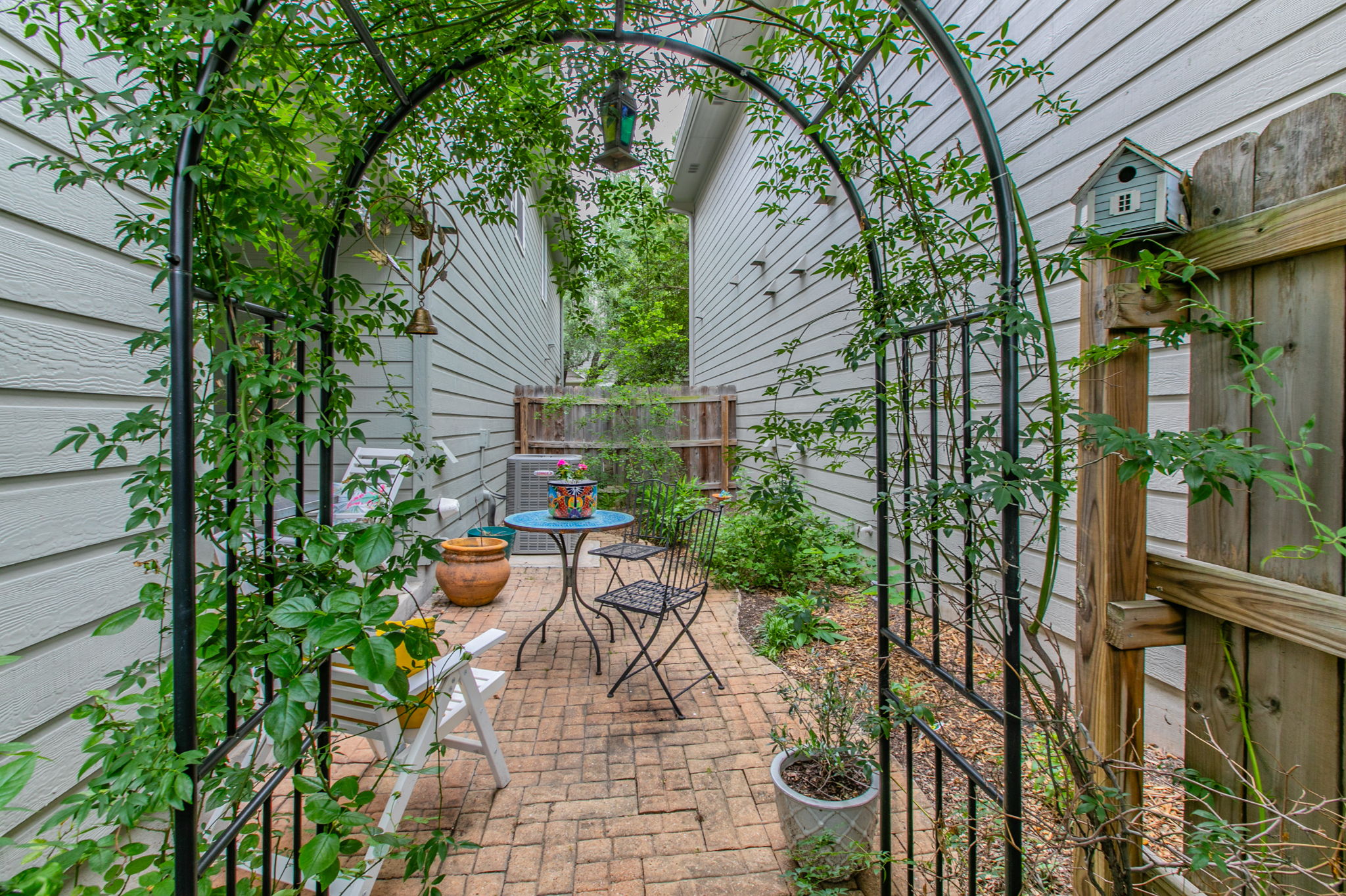  Photo 21