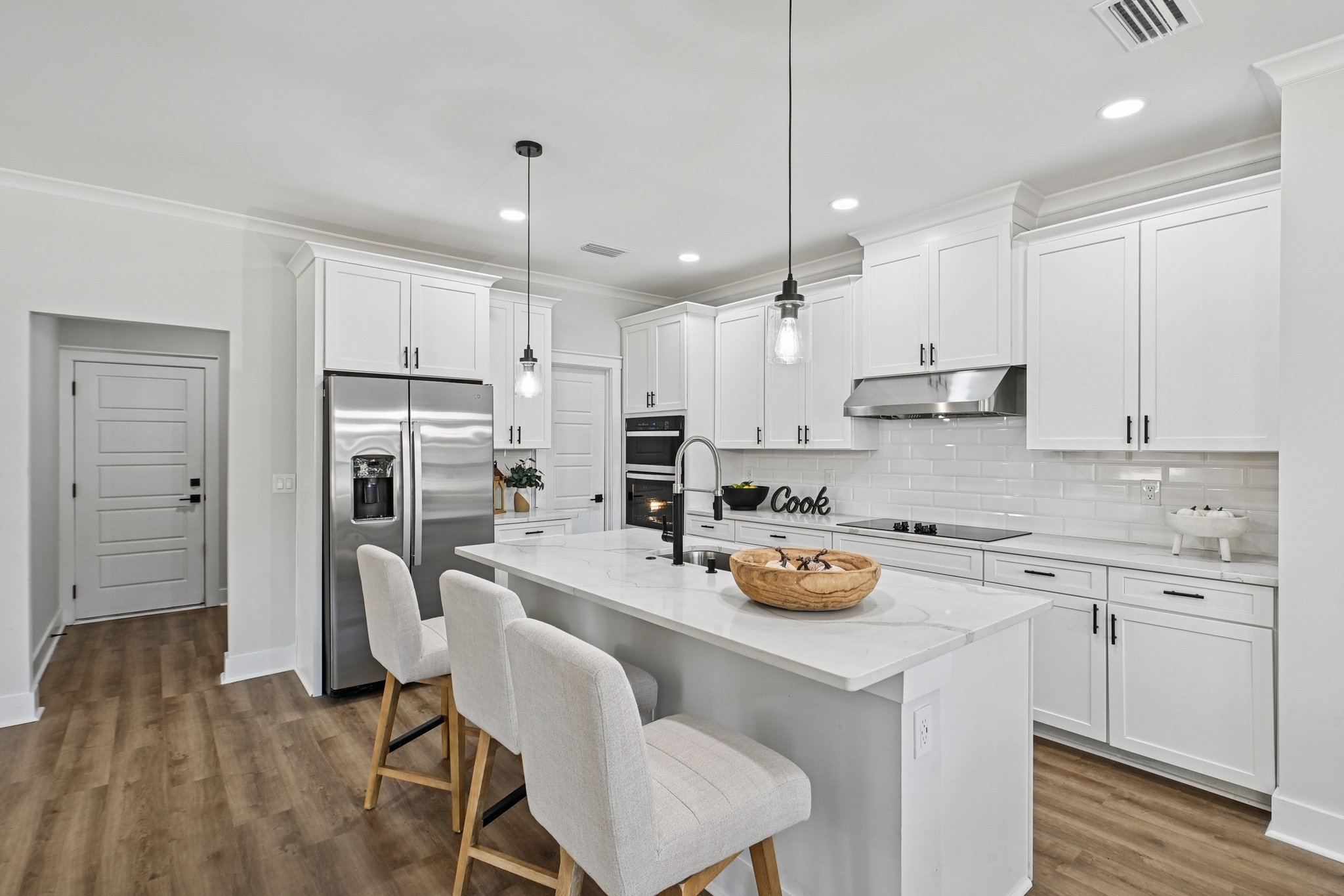 Southern Creek Blvd-S1710-015.jpg