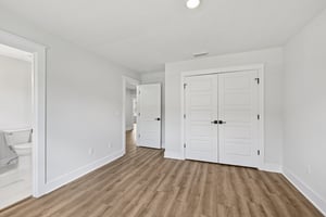 Southern Creek Blvd-S1710-025.jpg