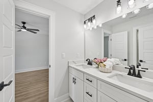 Southern Creek Blvd-S1710-037.jpg