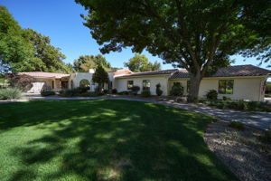  Photo 48
