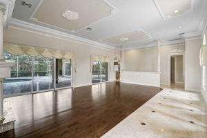 852 Macewen Dr-7