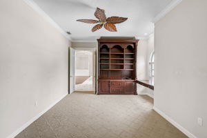 852 Macewen Dr-13