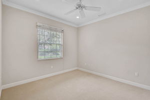 852 Macewen Dr-33