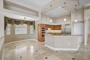 852 Macewen Dr-36