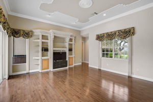 852 Macewen Dr-41