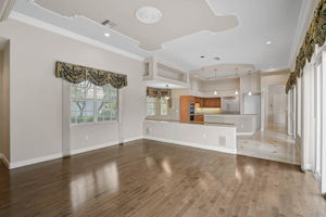 852 Macewen Dr-42