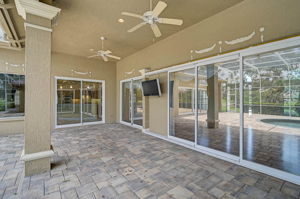 852 Macewen Dr-47