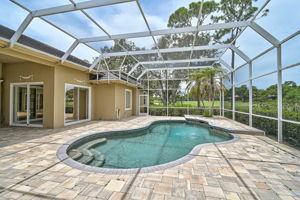 852 Macewen Dr-50