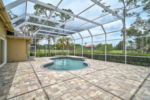 852 Macewen Dr-51
