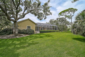 852 Macewen Dr-55