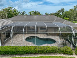 852 Macewen Dr-63