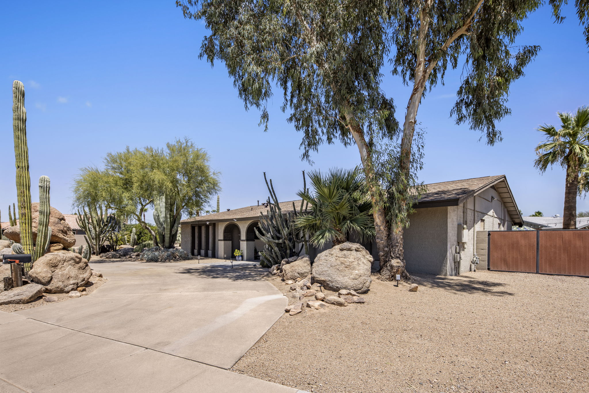 Front with RV Gate