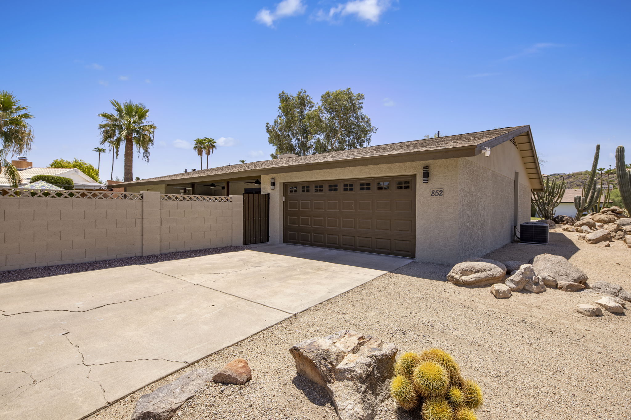 2-car Garage with Storage Room