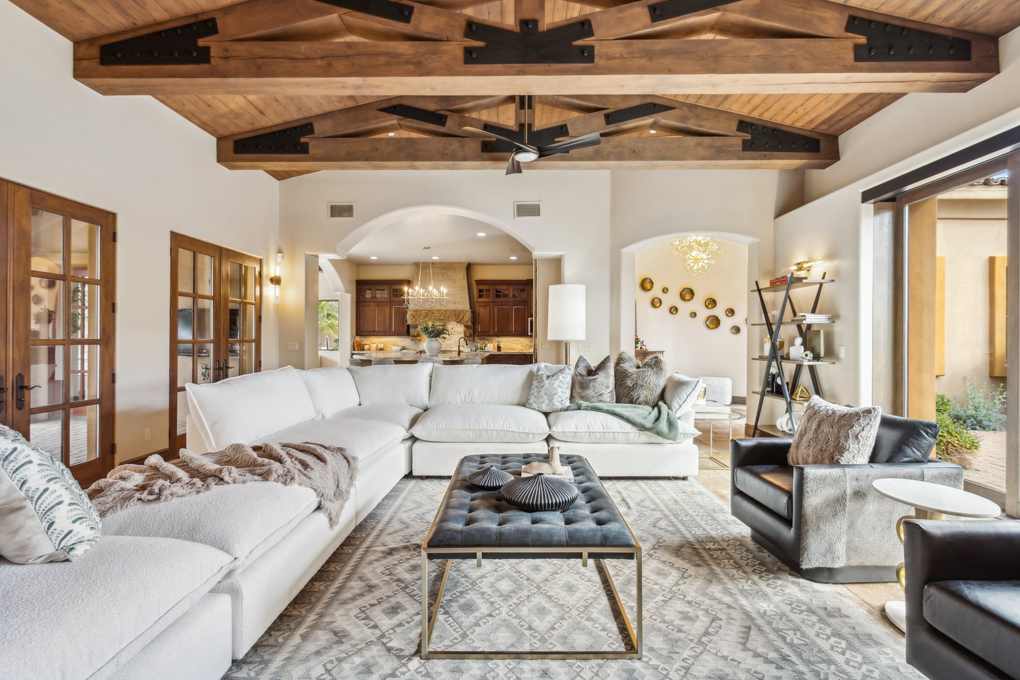 8520 E Via Montoya - 006 (2).jpg