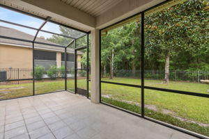 Screened-in Porch