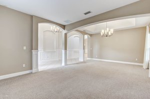 Sitting Room / Dining Room