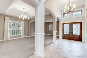 Foyer/Dining Room