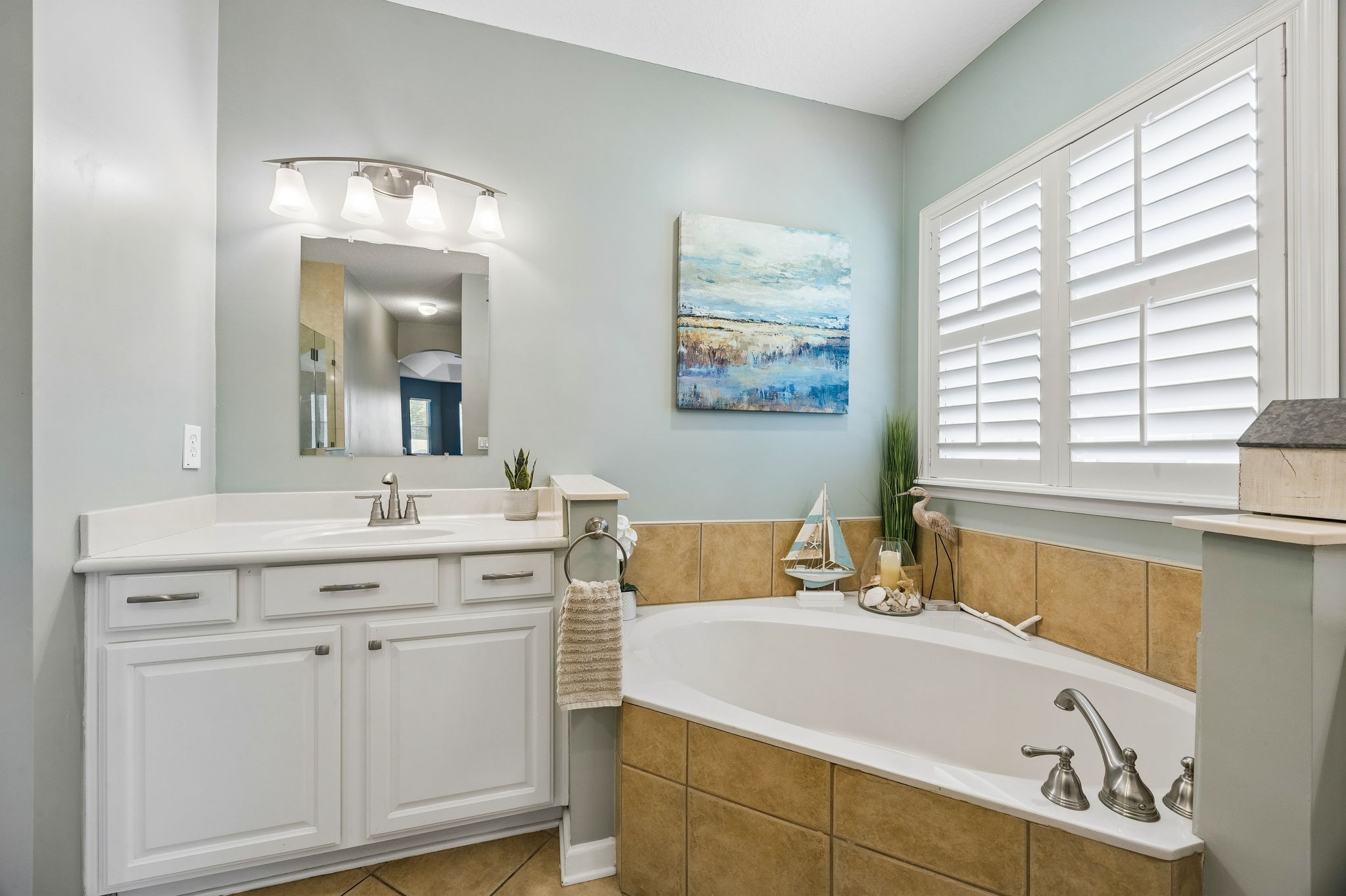 Relaxing separate soaking tub.