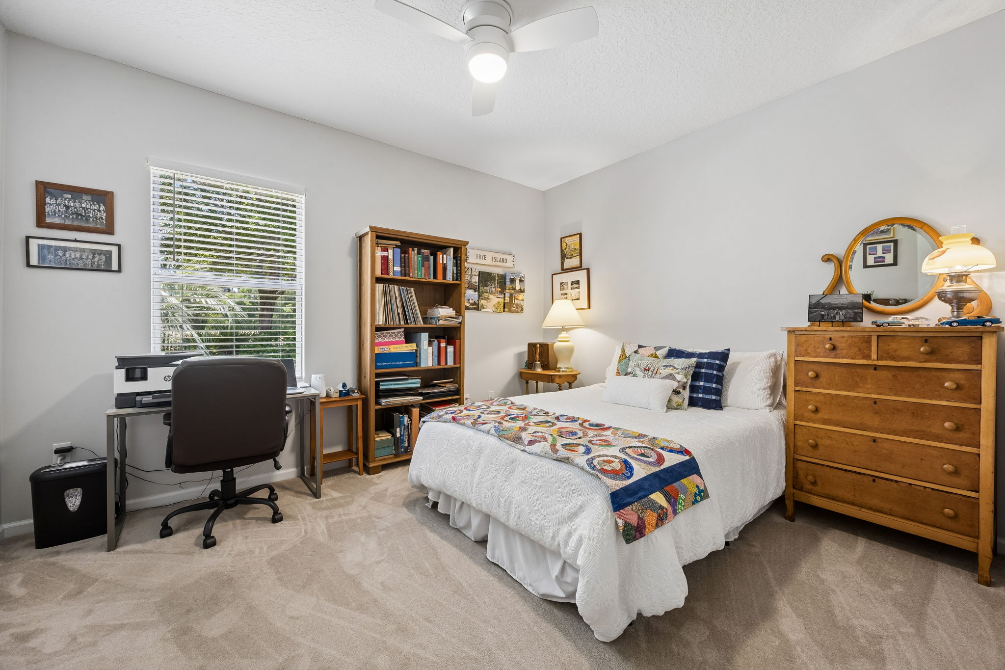 Fourth bedroom.