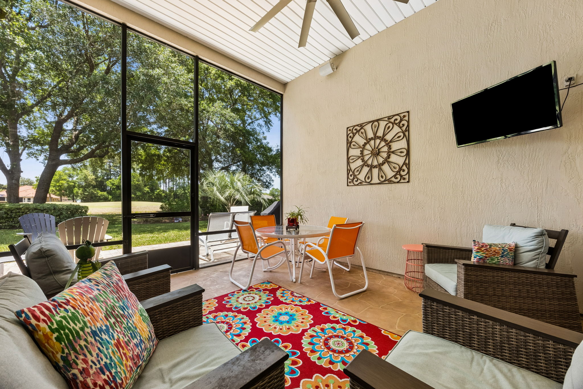 Bright and airy lanai off the family room