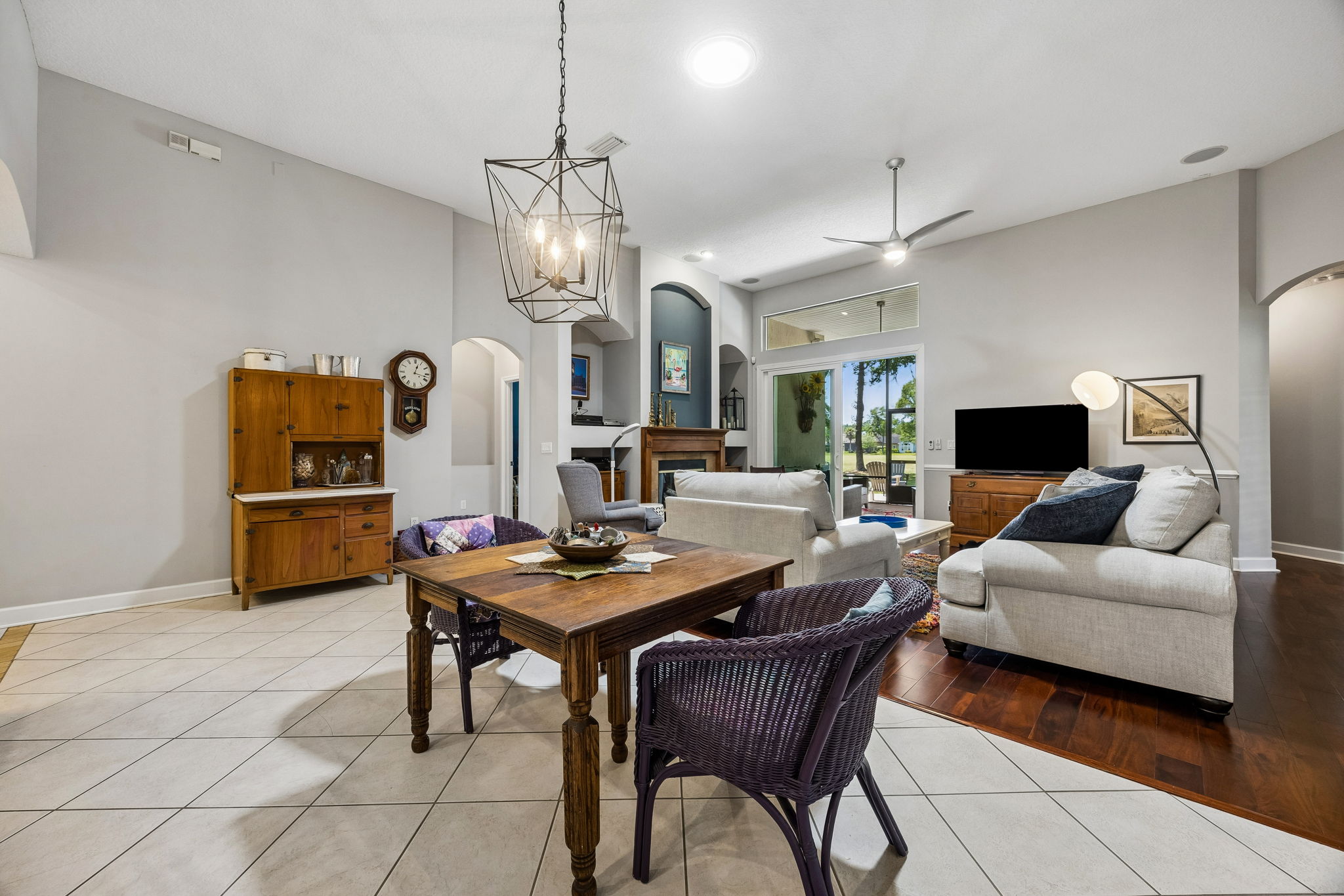 Convenient kitchen dining offers the perfect
