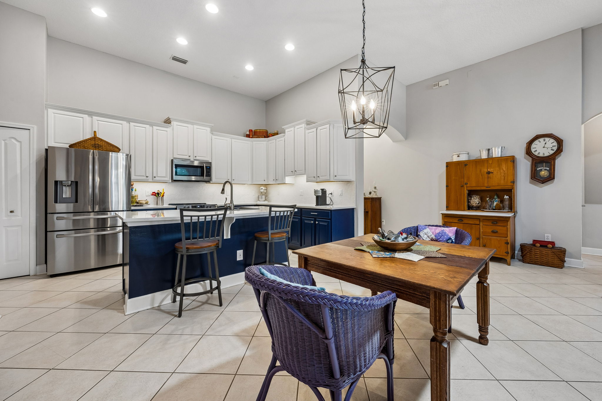 space for easy everyday dining.