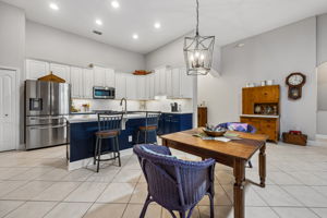 space for easy everyday dining.