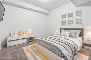 DSC04337 virtually staged.jpeg