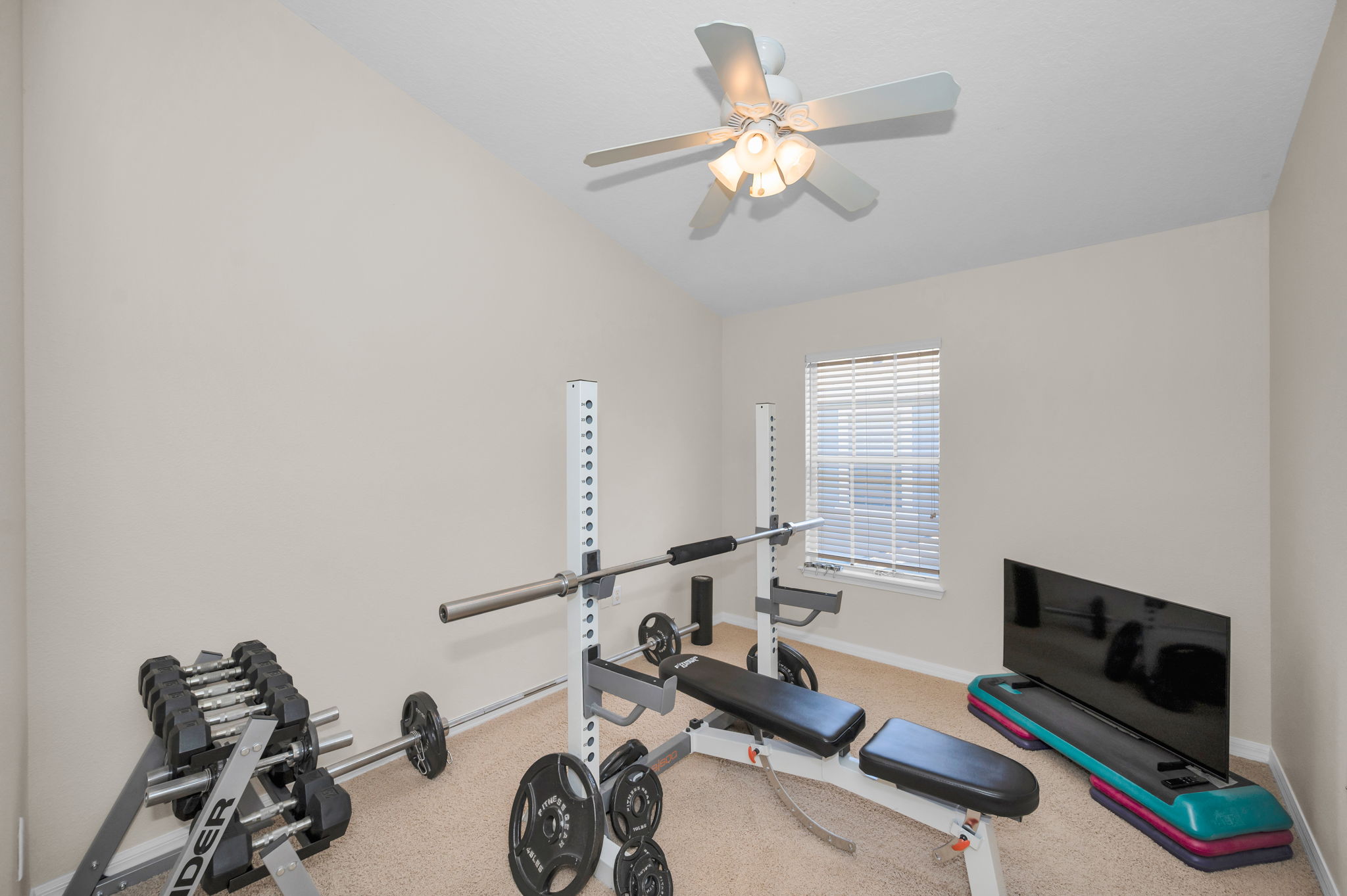 Upper Level Bedroom2a