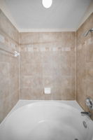 Upper Level Primary Bathroom1b