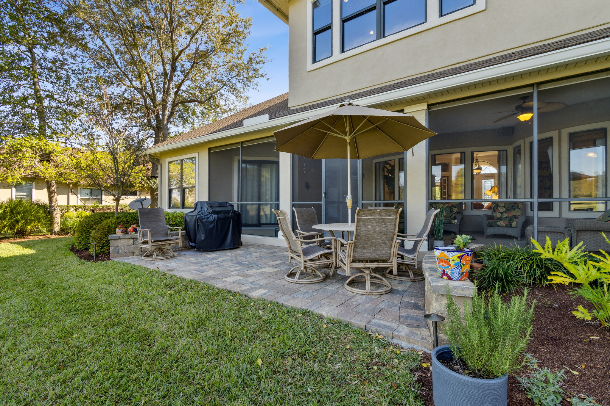 Paver Patio for Outdoor Living