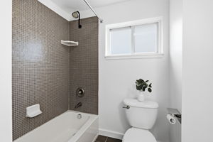  Photo 30
