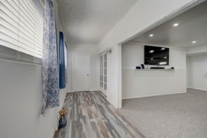  Hearth Dr-015