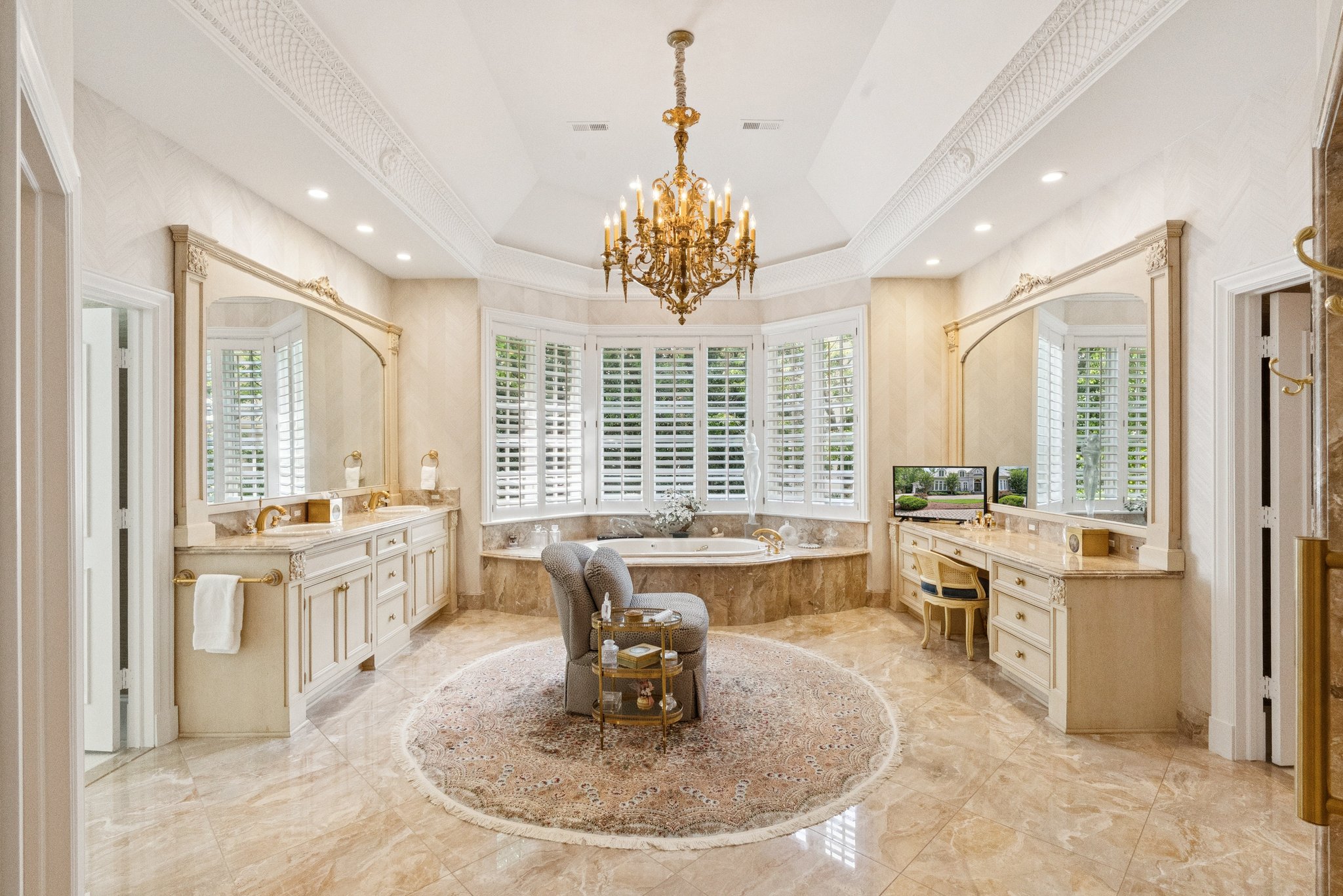 Luxurious Renovated Primary Bath