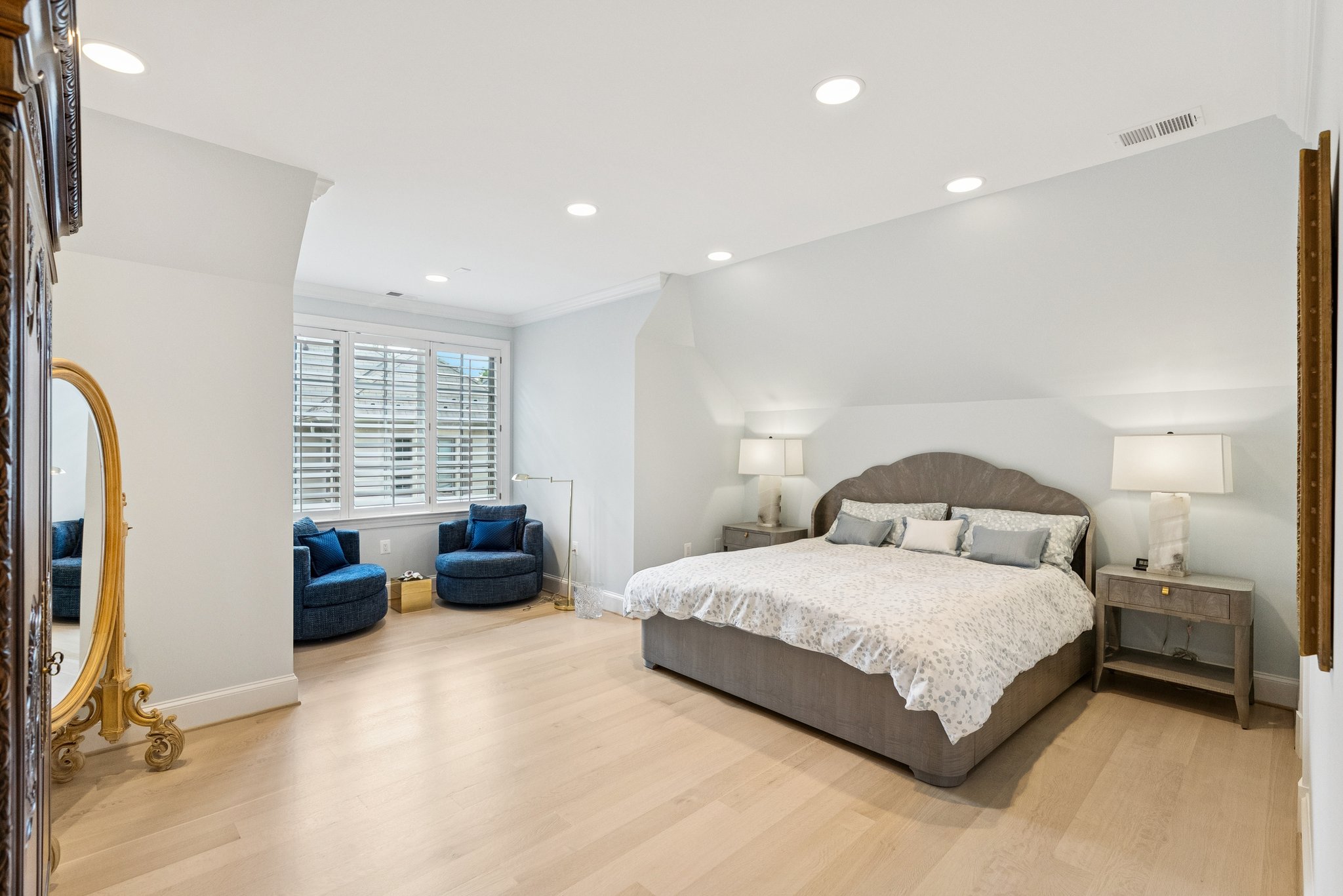 Upper Level - Bedroom Suite 2