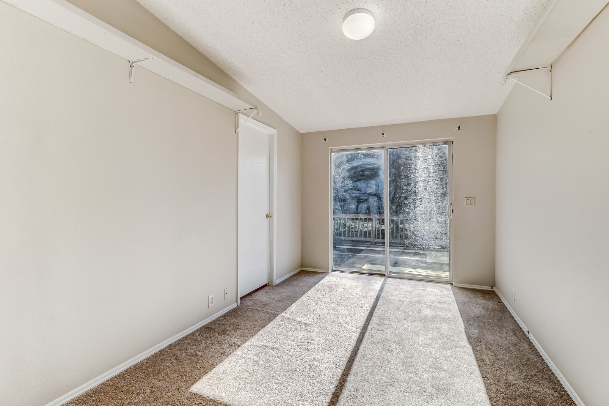 Primary Bedroom Closet