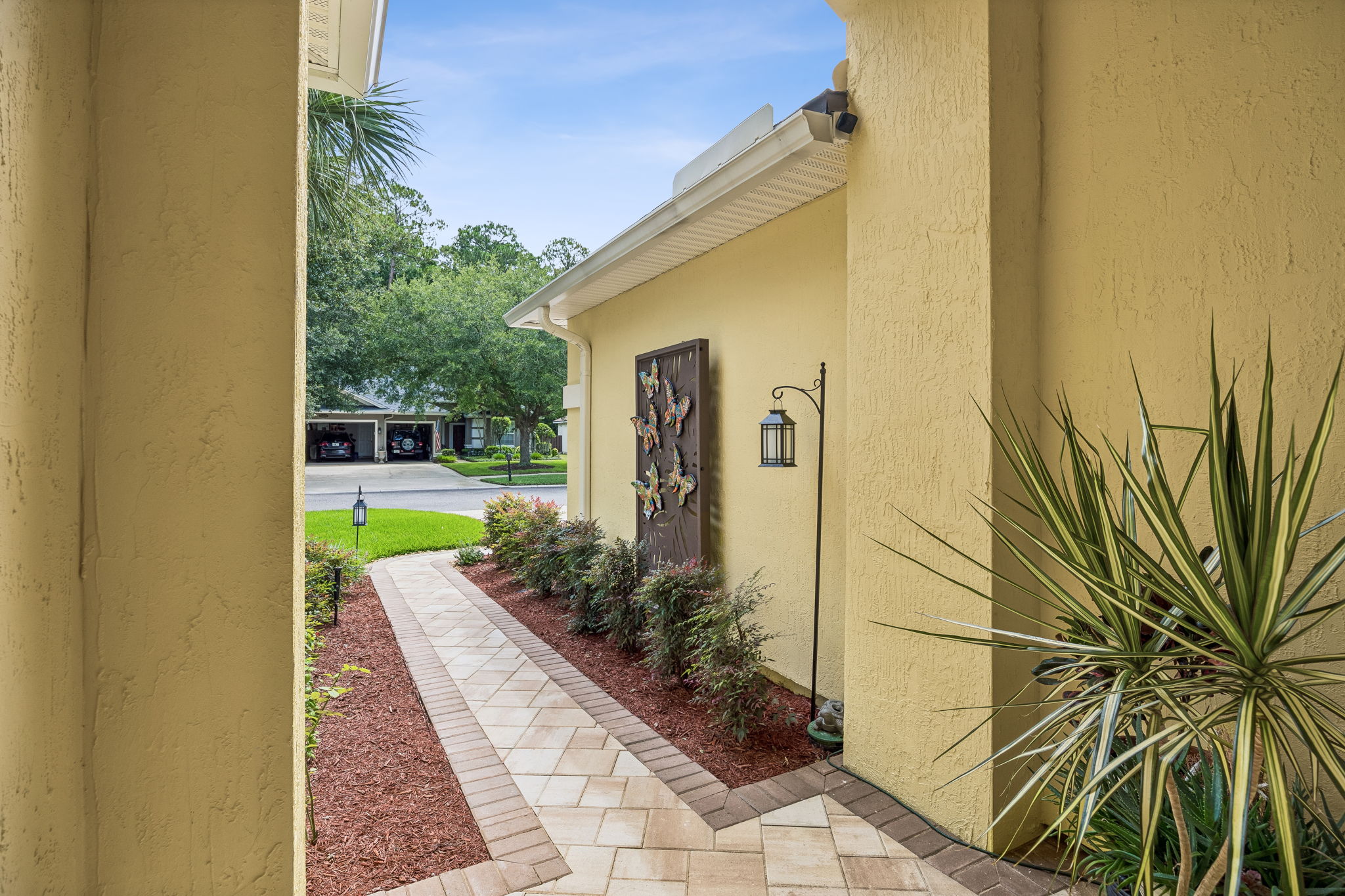 Front Entry Detail