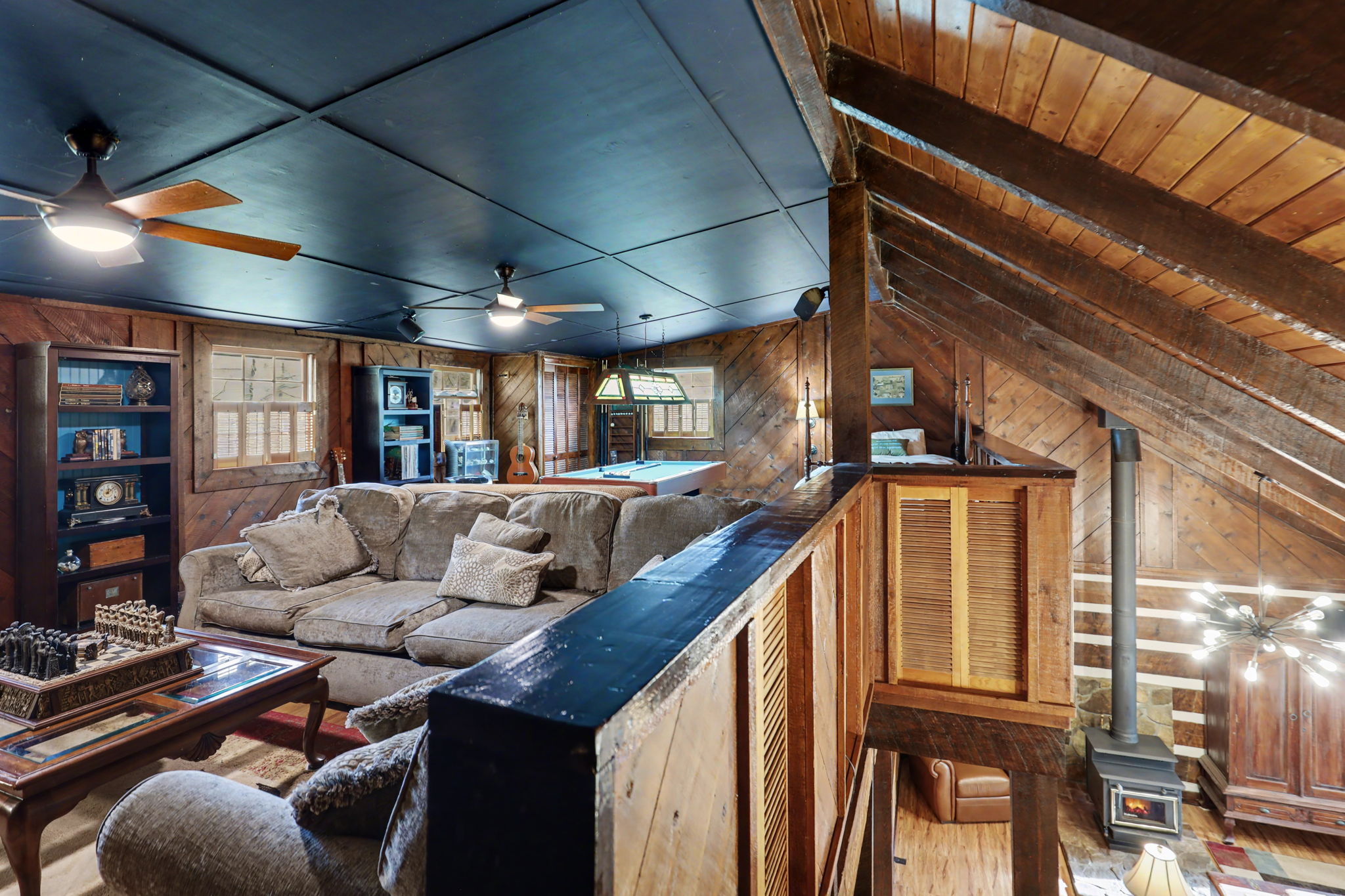  Photo 49