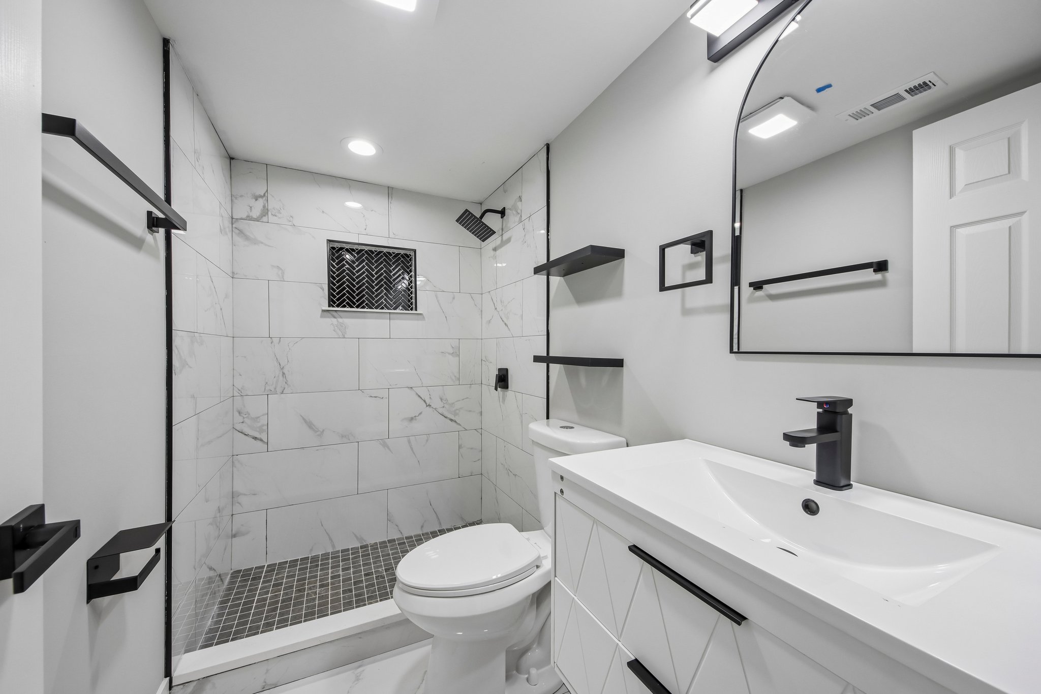 853 N Laramie Ave Basement-S2304-011.jpg