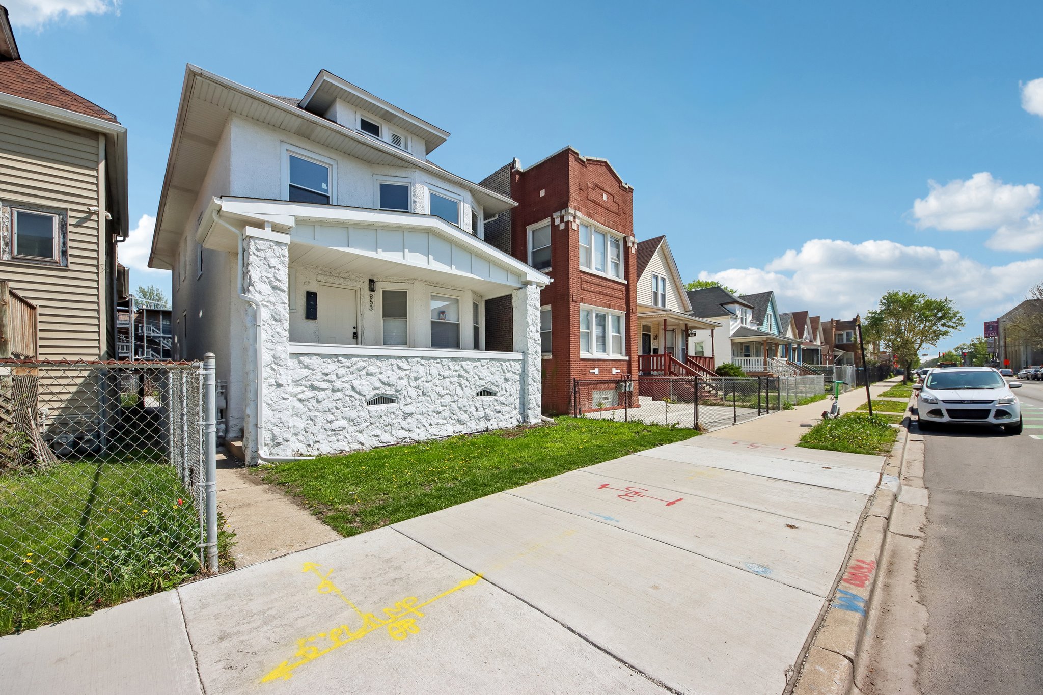 853 N Laramie Ave 1st Floor-S2304-002.jpg