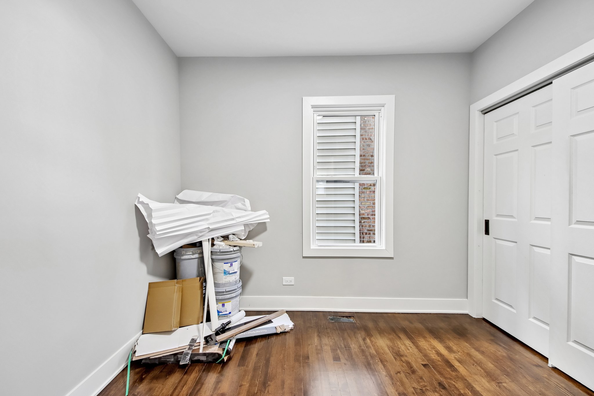 853 N Laramie Ave 1st Floor-S2304-018.jpg