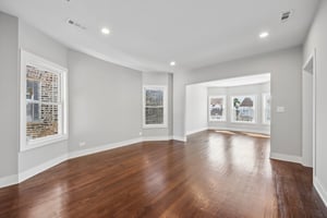 853 N Laramie Ave 2nd Floor-S2304-006.jpg