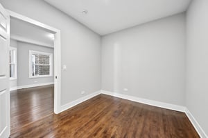 853 N Laramie Ave 1st Floor-S2304-015.jpg