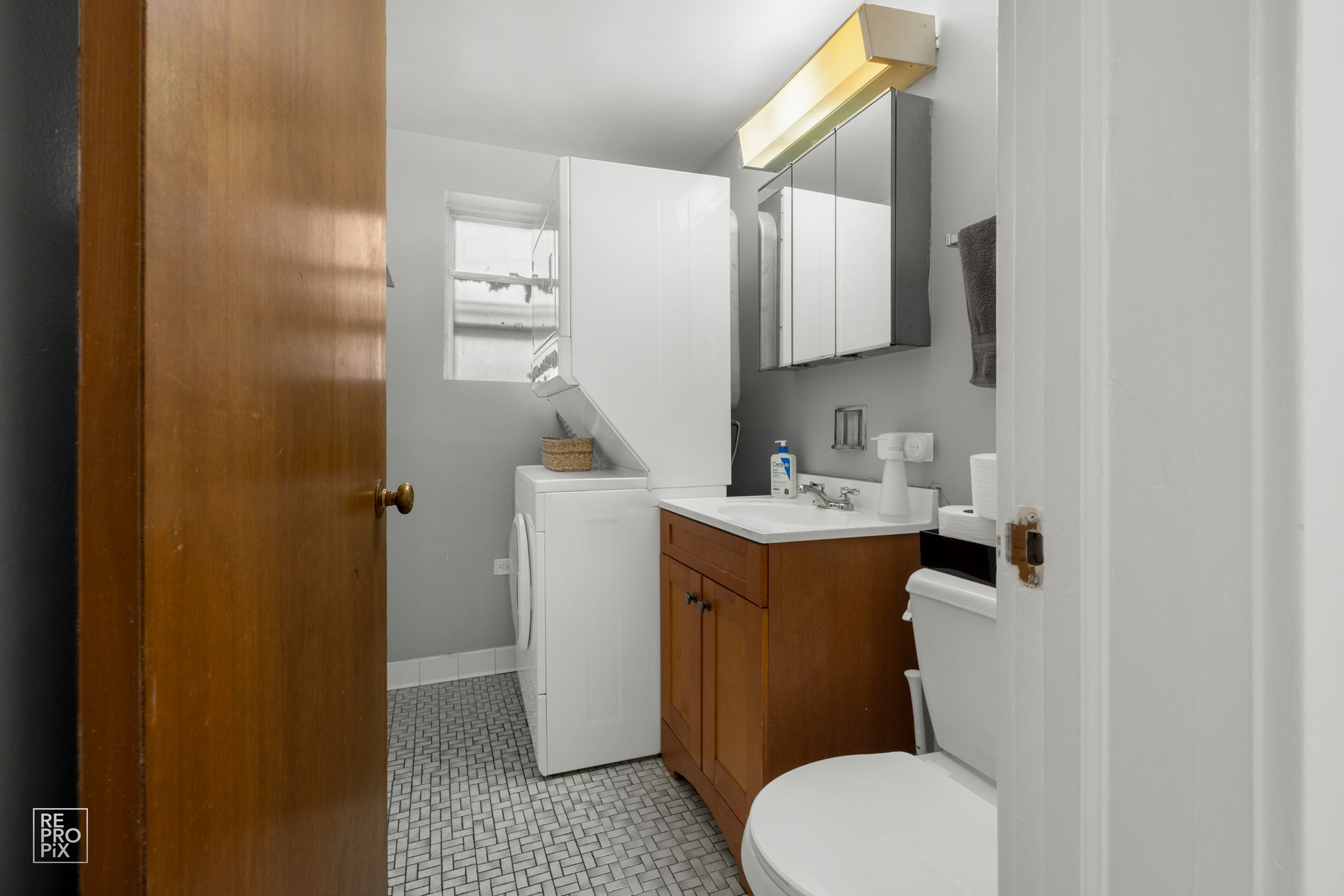 853 W Carmen Ave, Chicago, IL 60640_018